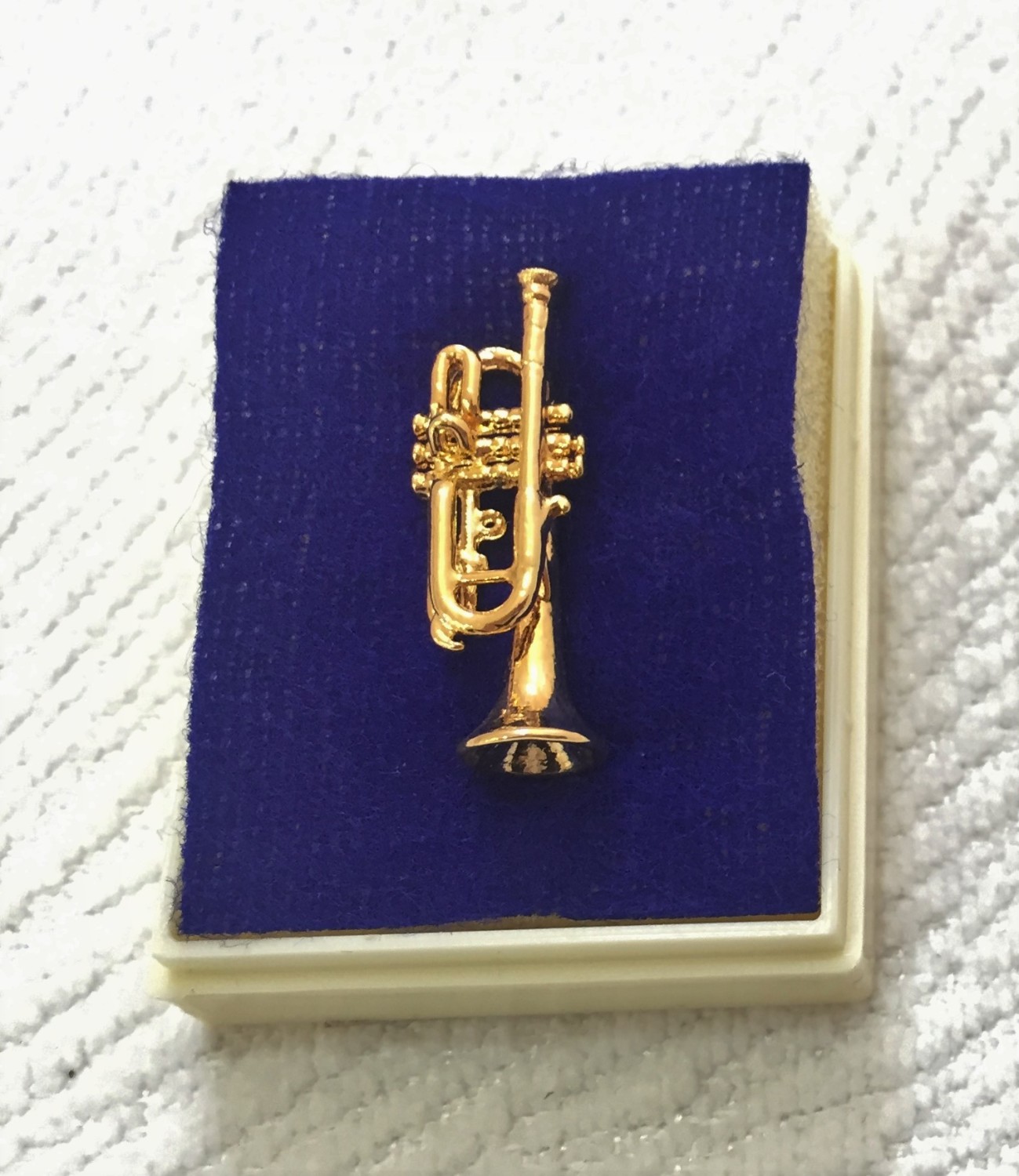 Altın Kaplama Trompet Pin - 1